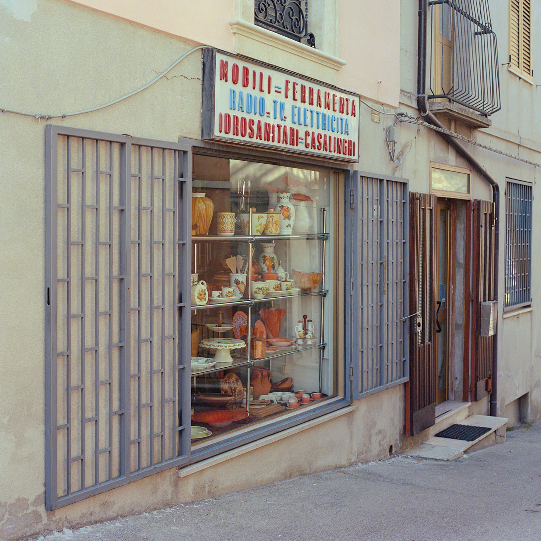 italy 2024 mountain shop door