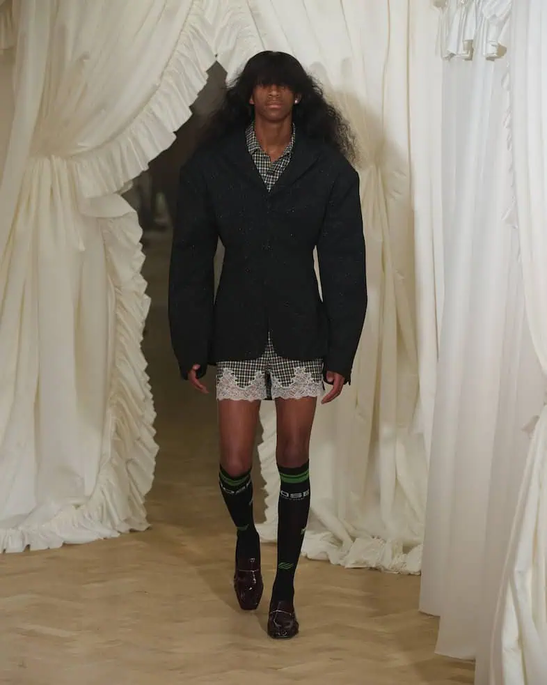 Martine Rose SS26: Ambient, Straight to the Point (1 of 7)