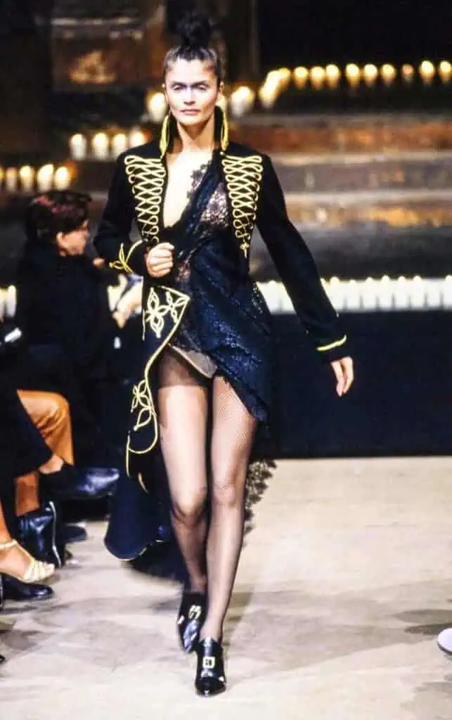 Alexander McQueen SS26, reviewed by The Cold Magazine — look 4