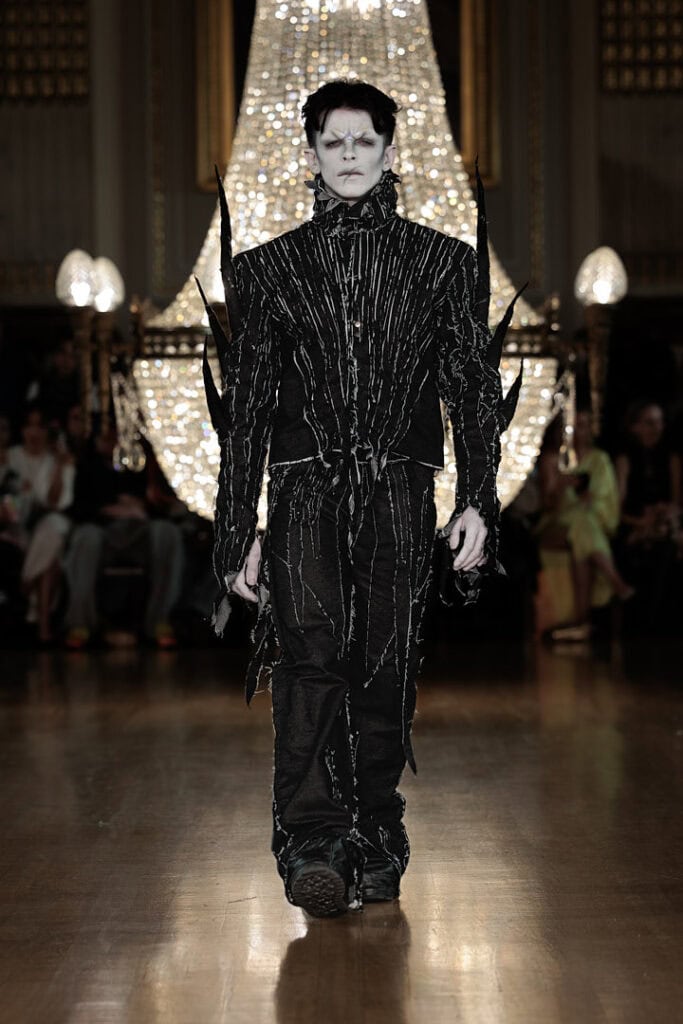 Jean Louie Castillo SS26, reviewed by The Cold Magazine — look 2