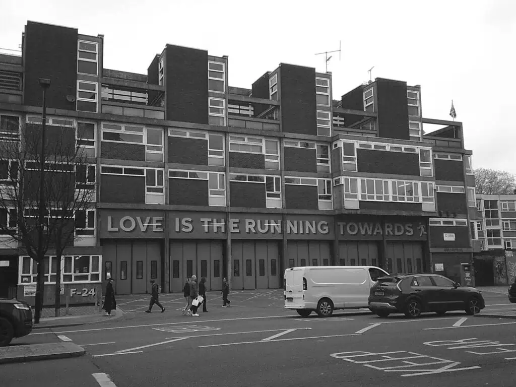 Dating in London, in The Cold Magazine — image 3