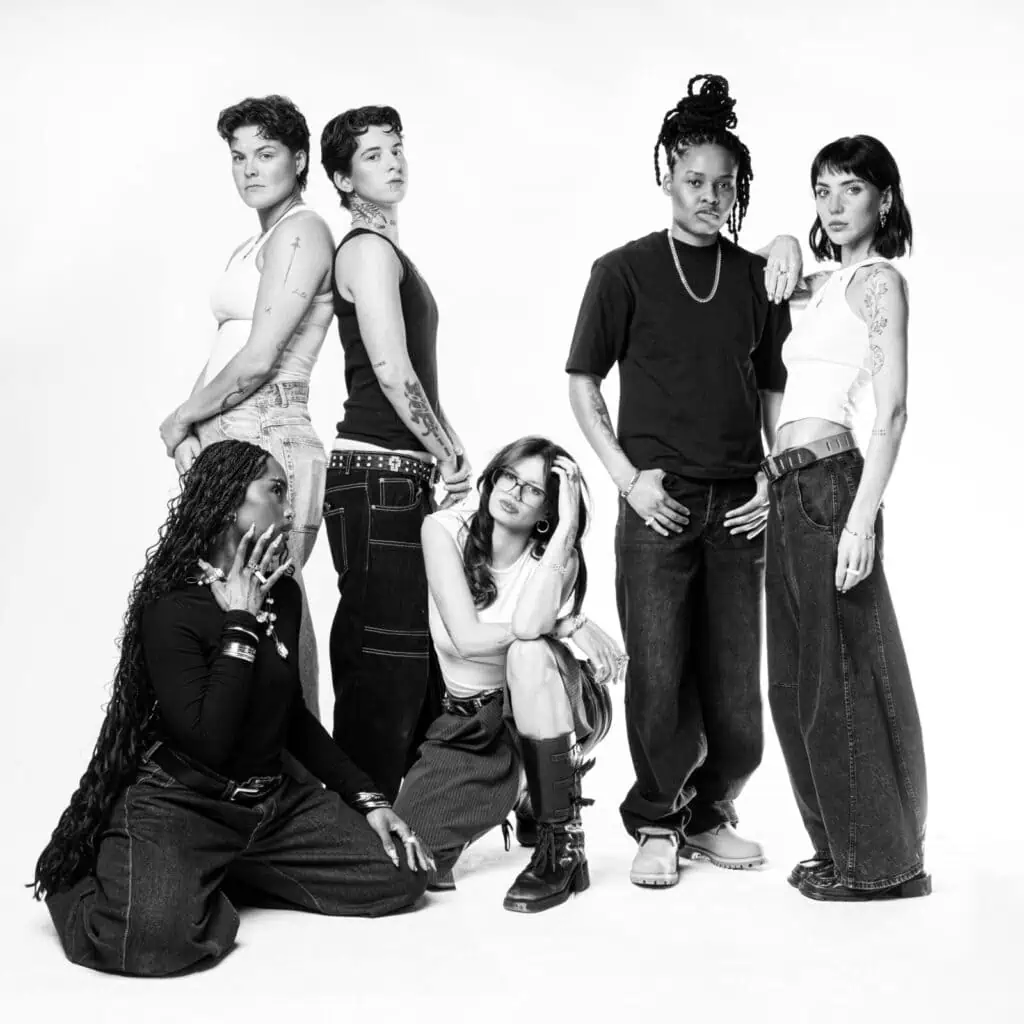 The cast of I Kissed A Girl, in The Cold Magazine — still 2