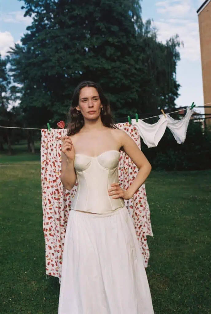 Anna Of The North, interviewed by The Cold Magazine — portrait 1