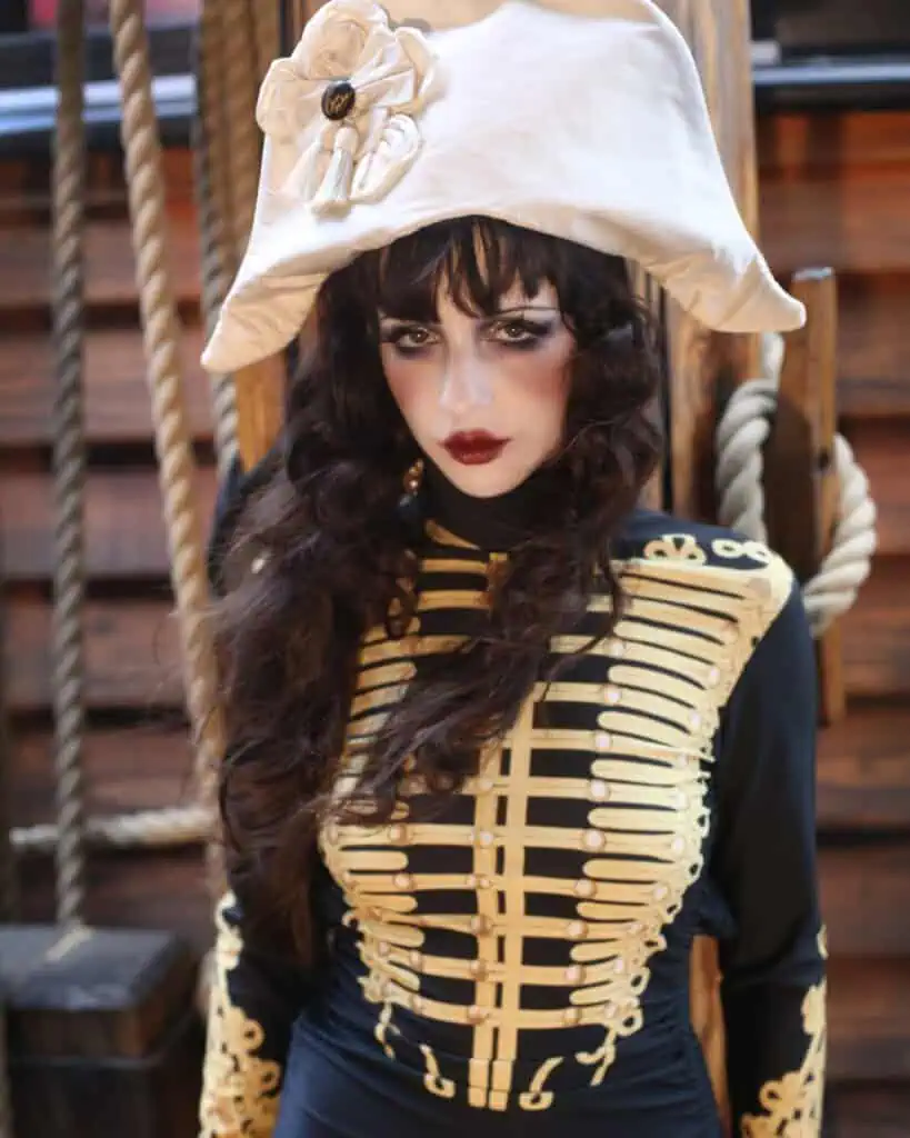 Desiree fashion editorial on bodily alienation for The Cold Magazine — look 1