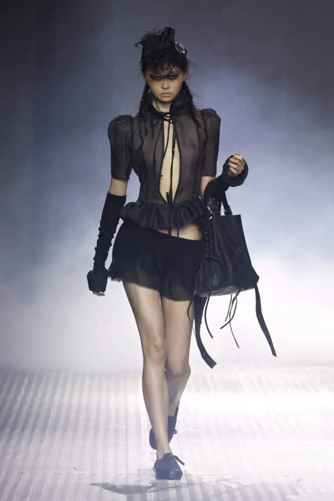 REPARTO's Victorian silhouettes, in The Cold Magazine — look 2