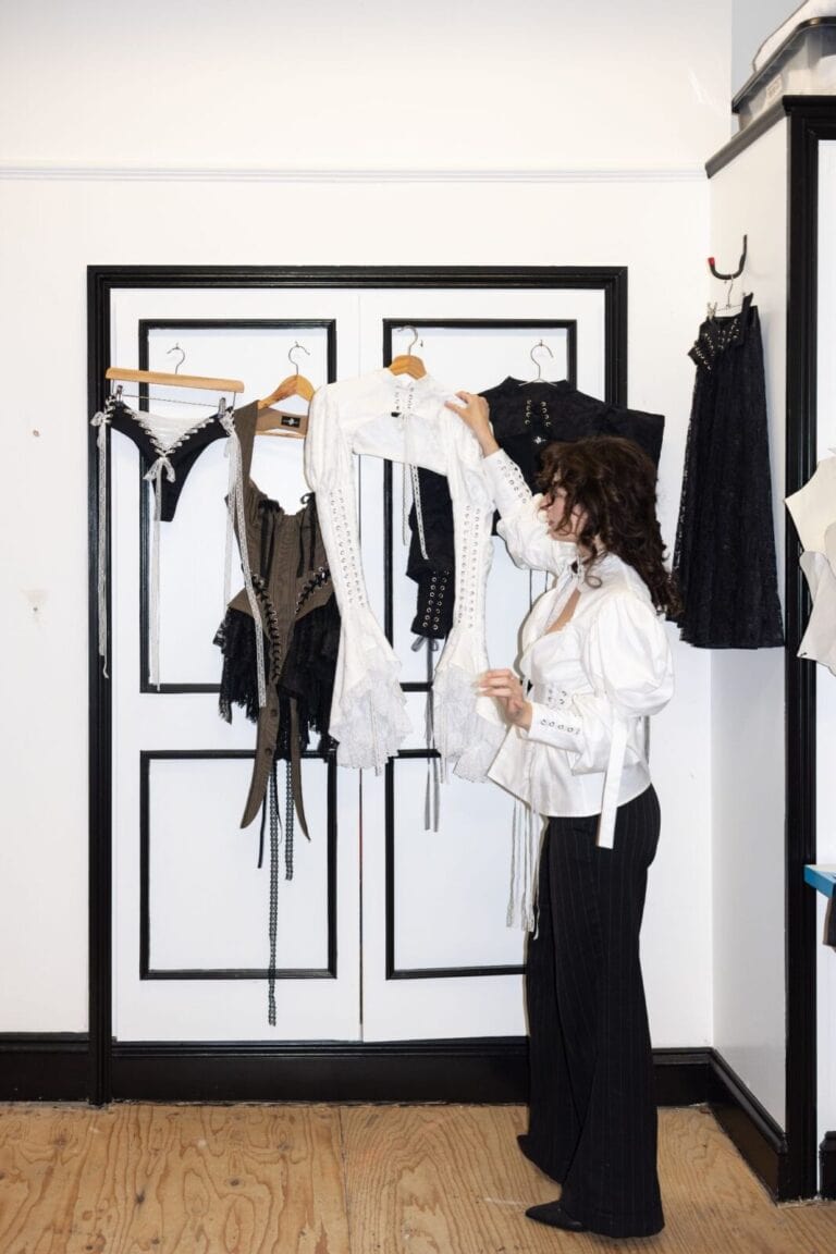 Gloria Jane Royer Makes Corsets ‘for the Hopeless Romantics’
