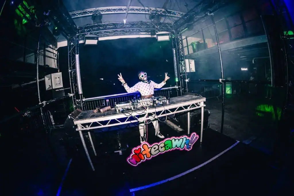 The raves bringing internet nostalgia to the dancefloor, photo by Jubbi (13 of 15)
