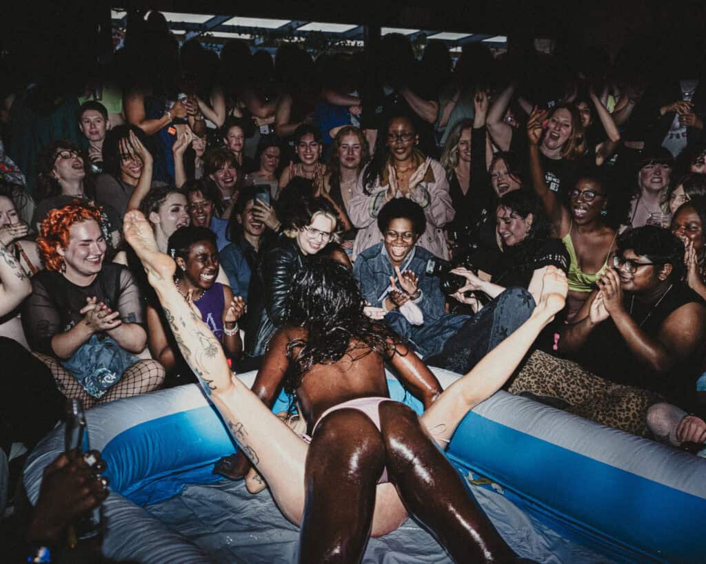 lesbian oil wrestling gal pals and the fe male ga ys ze